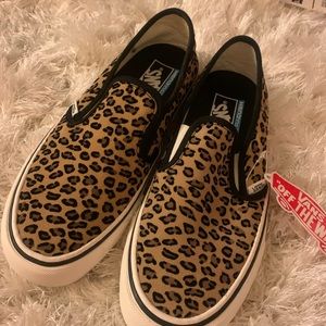 Vans cheetah print Slip- on shoes. Size 8.5 Women’s